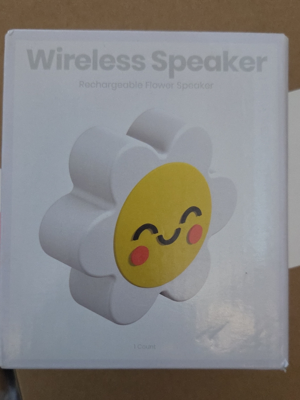 Wireless Flower Bluetooth Speaker - White and Yellow